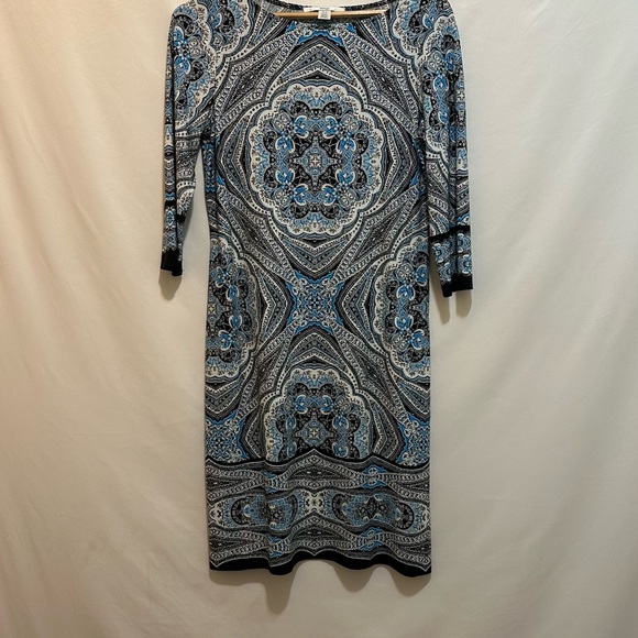H&M Dresses & Skirts - H&M Blue and Black Sheath Dress with Bateau Neckline Size 6